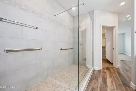 Bath - 2425 W Bronco Butte Trl #2008, Phoenix, AZ 85085 photo 3 of 4
