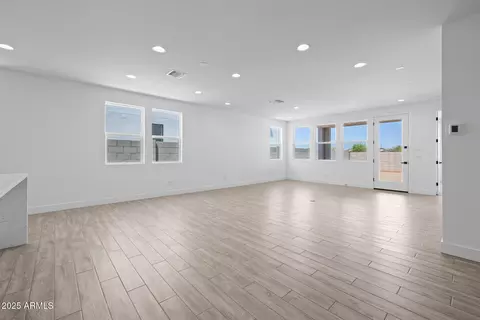 Living - 10256 E Utah Ave, Mesa, AZ 85212 photo 5 of 6