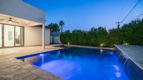 Exterior - 4108 E Clarendon Ave, Phoenix, AZ 85018 photo 8 of 17