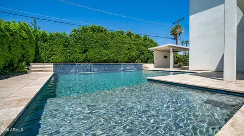 Exterior - 4108 E Clarendon Ave, Phoenix, AZ 85018 photo 11 of 17