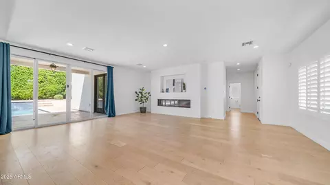 Living - 4108 E Clarendon Ave, Phoenix, AZ 85018 photo 1 of 3