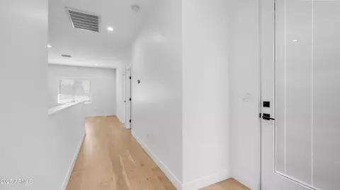 Entry Way - 4108 E Clarendon Ave, Phoenix, AZ 85018 photo 6 of 7