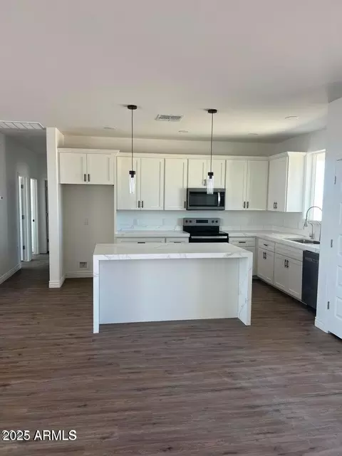 36024 W Mitchell Dr, Tonopah, AZ 85354