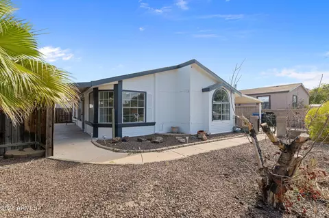 2431 E Tonto Ln, Phoenix, AZ 85050 photo 3