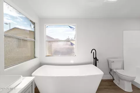 2431 E Tonto Ln, Phoenix, AZ 85050 photo 28