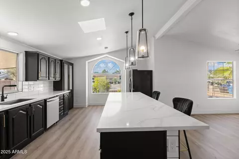 2431 E Tonto Ln, Phoenix, AZ 85050 photo 15