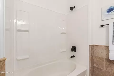 Bath - 1332 E Cassia Ln, Gilbert, AZ 85298 photo 4 of 4