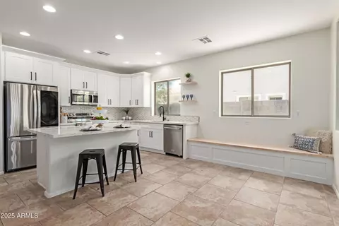 Kitchen - 1332 E Cassia Ln, Gilbert, AZ 85298 photo 1 of 4