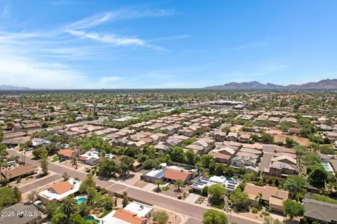 View/Area - 4643 E Kathleen Rd, Phoenix, AZ 85032 photo 7 of 10