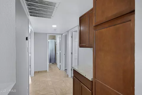 Entry Way - 4643 E Kathleen Rd, Phoenix, AZ 85032 photo 2 of 2