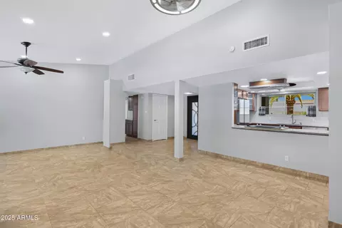 Living - 4643 E Kathleen Rd, Phoenix, AZ 85032 photo 3 of 9