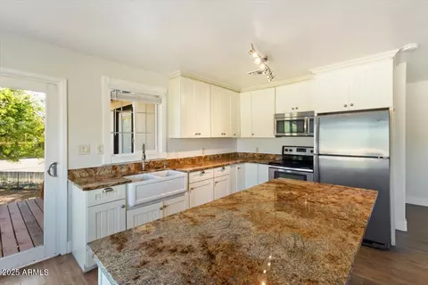 1333 E Flower St #REAR, Phoenix, AZ 85014 photo 14