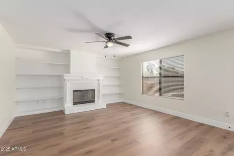 122 S Cobblestone Dr, Gilbert, AZ 85296 photo 10