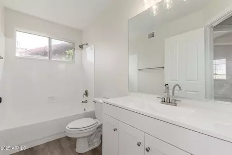 122 S Cobblestone Dr, Gilbert, AZ 85296 photo 32