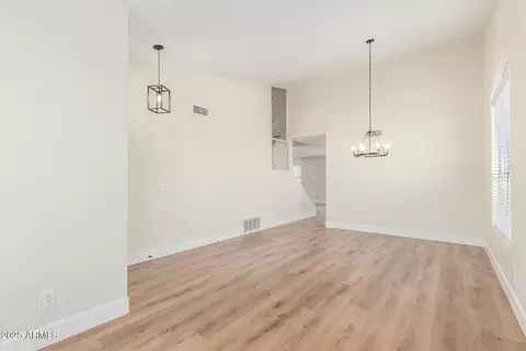122 S Cobblestone Dr, Gilbert, AZ 85296 photo 7