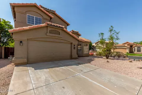 122 S Cobblestone Dr, Gilbert, AZ 85296 photo 3
