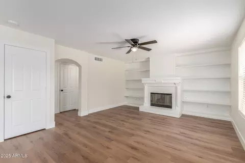 122 S Cobblestone Dr, Gilbert, AZ 85296 photo 9