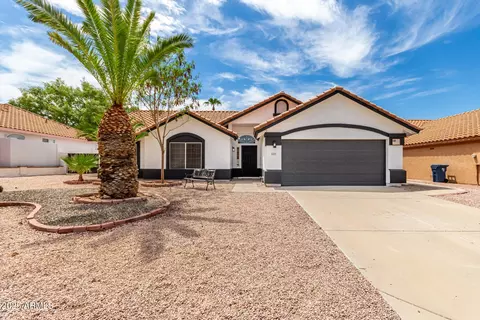 6621 E Quartz St, Mesa, AZ 85215