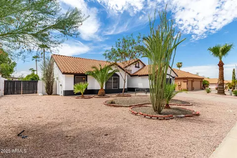 Exterior - 6621 E Quartz St, Mesa, AZ 85215 photo 4 of 11