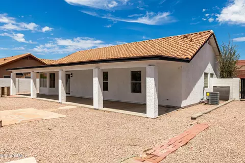 Exterior - 6621 E Quartz St, Mesa, AZ 85215 photo 10 of 11