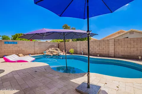 Exterior - 4445 E Desert Wind Dr, Phoenix, AZ 85044 photo 3 of 6