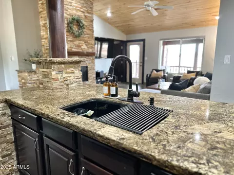 Kitchen - 2721 High Pine Loop, Overgaard, AZ 85933 photo 5 of 8