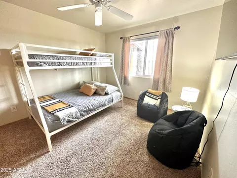 Bedroom - 2721 High Pine Loop, Overgaard, AZ 85933 photo 3 of 6