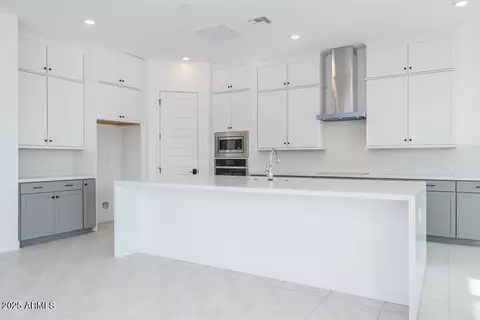 9389 S Dutchman Dr, Apache Junction, AZ 85120 photo 3