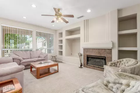 Living - 16639 W Bajada Trl, Surprise, AZ 85387 photo 1 of 3
