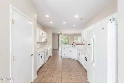 Kitchen - 16639 W Bajada Trl, Surprise, AZ 85387 photo 2 of 2