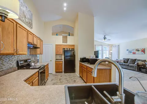 4048 E Aspen Way, Gilbert, AZ 85234 photo 9