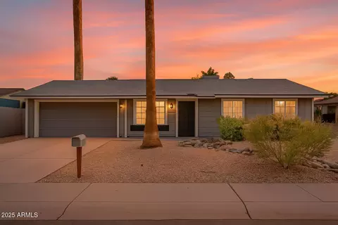 3520 E Anderson Dr, Phoenix, AZ 85032 photo 2