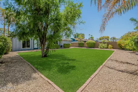 3520 E Anderson Dr, Phoenix, AZ 85032 photo 4