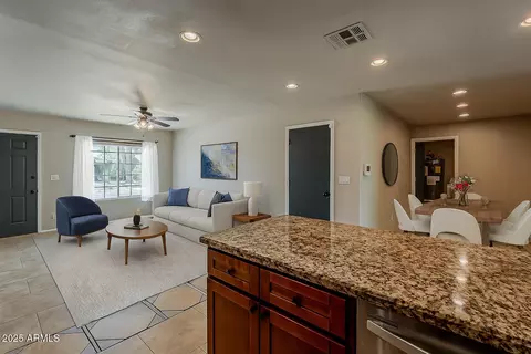 3520 E Anderson Dr, Phoenix, AZ 85032 photo 10
