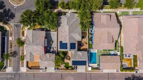 View/Area - 3069 E Agritopia Loop N, Gilbert, AZ 85296 photo 2 of 8