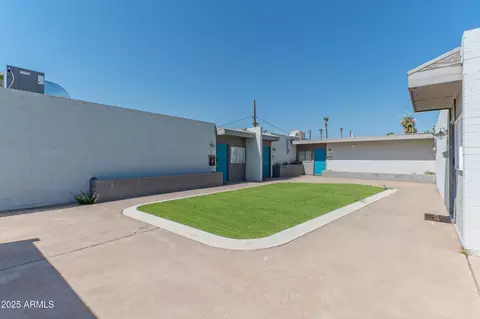 Exterior - 4332 N 27th St, Phoenix, AZ 85016 photo 3 of 8