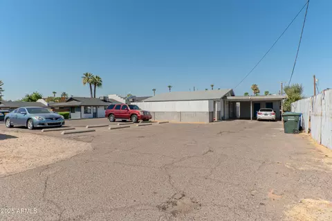 Exterior - 4332 N 27th St, Phoenix, AZ 85016 photo 2 of 8