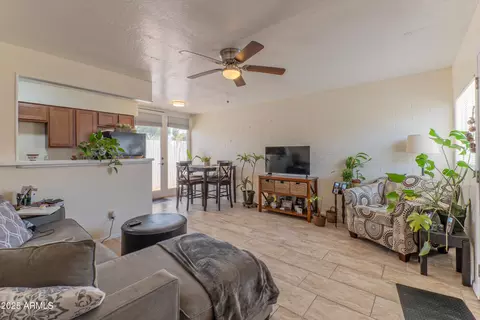Living - 4332 N 27th St, Phoenix, AZ 85016 photo 1 of 3