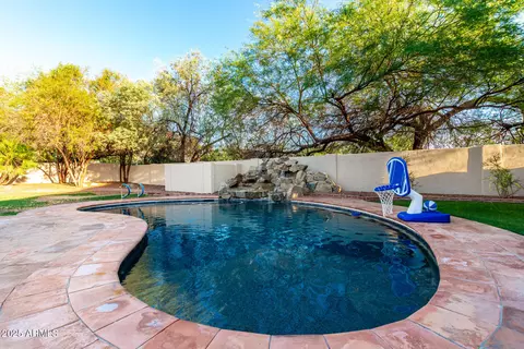 Exterior - 5803 N 45th St, Phoenix, AZ 85018 photo 6 of 26