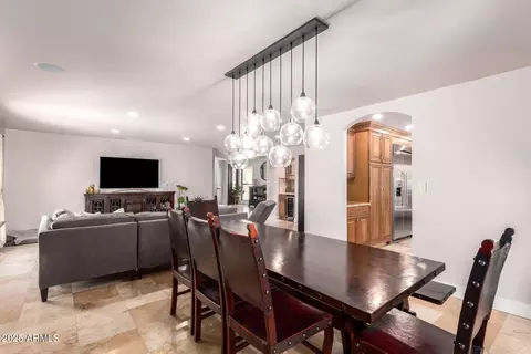 Dining - 5803 N 45th St, Phoenix, AZ 85018 photo 2 of 2