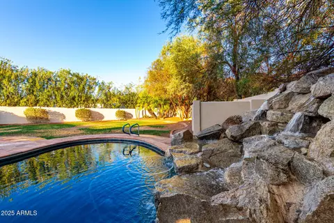 Exterior - 5803 N 45th St, Phoenix, AZ 85018 photo 7 of 26