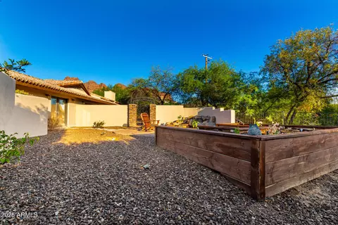 Exterior - 5803 N 45th St, Phoenix, AZ 85018 photo 16 of 26