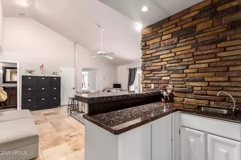 Entry Way - 5803 N 45th St, Phoenix, AZ 85018 photo 2 of 2