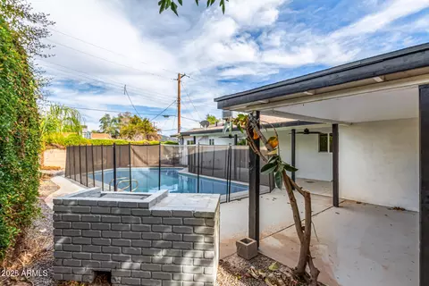 Exterior - 3336 Earll Dr, Phoenix, AZ 85018 photo 4 of 5