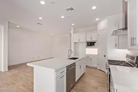 Kitchen - 3726 E Rochelle Cir, Mesa, AZ 85215 photo 2 of 3