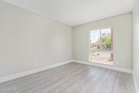 2320 E Shangri La Rd, Phoenix, AZ 85028 photo 35