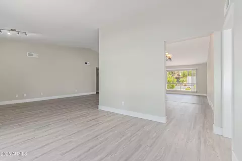 2320 E Shangri La Rd, Phoenix, AZ 85028 photo 22