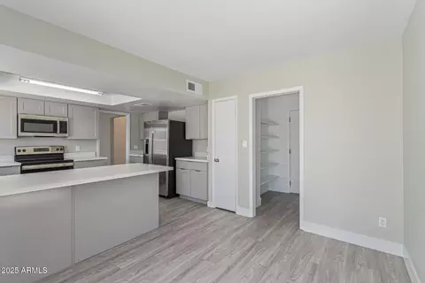 2320 E Shangri La Rd, Phoenix, AZ 85028 photo 29
