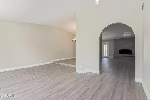 2320 E Shangri La Rd, Phoenix, AZ 85028 photo 16