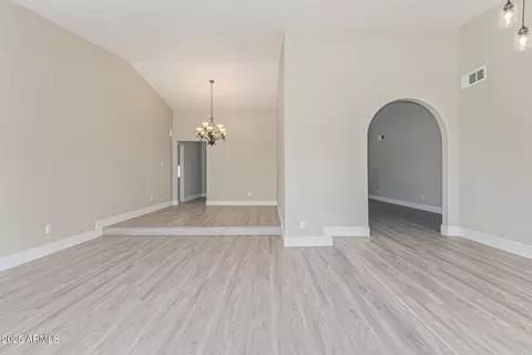 2320 E Shangri La Rd, Phoenix, AZ 85028 photo 17